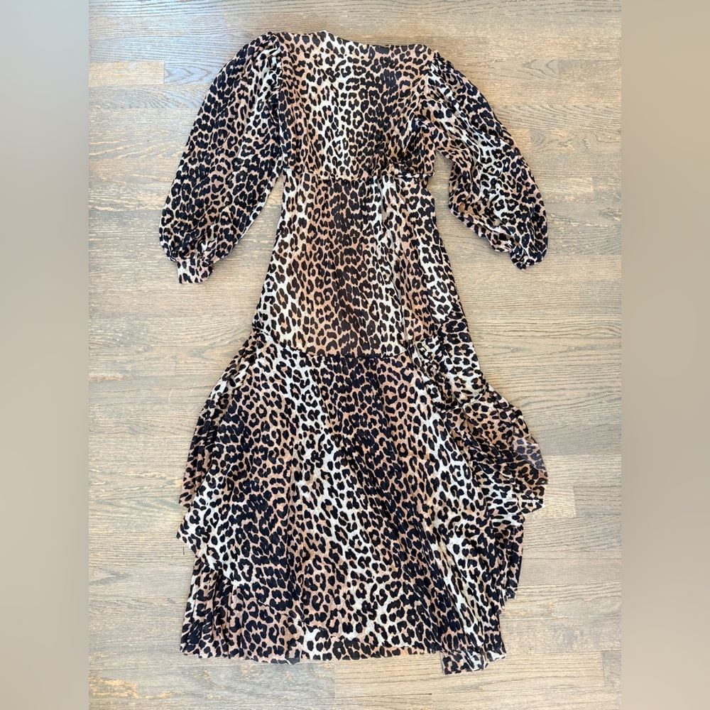 GANNI Midi Wrap Dress EU34 US2 UK6 Lined Leopard Pattern V-Neck
NWT - Picture 4 of 12